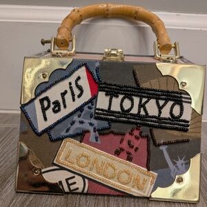 Elegant Gold and Brown Cigar Clutch...👛👜